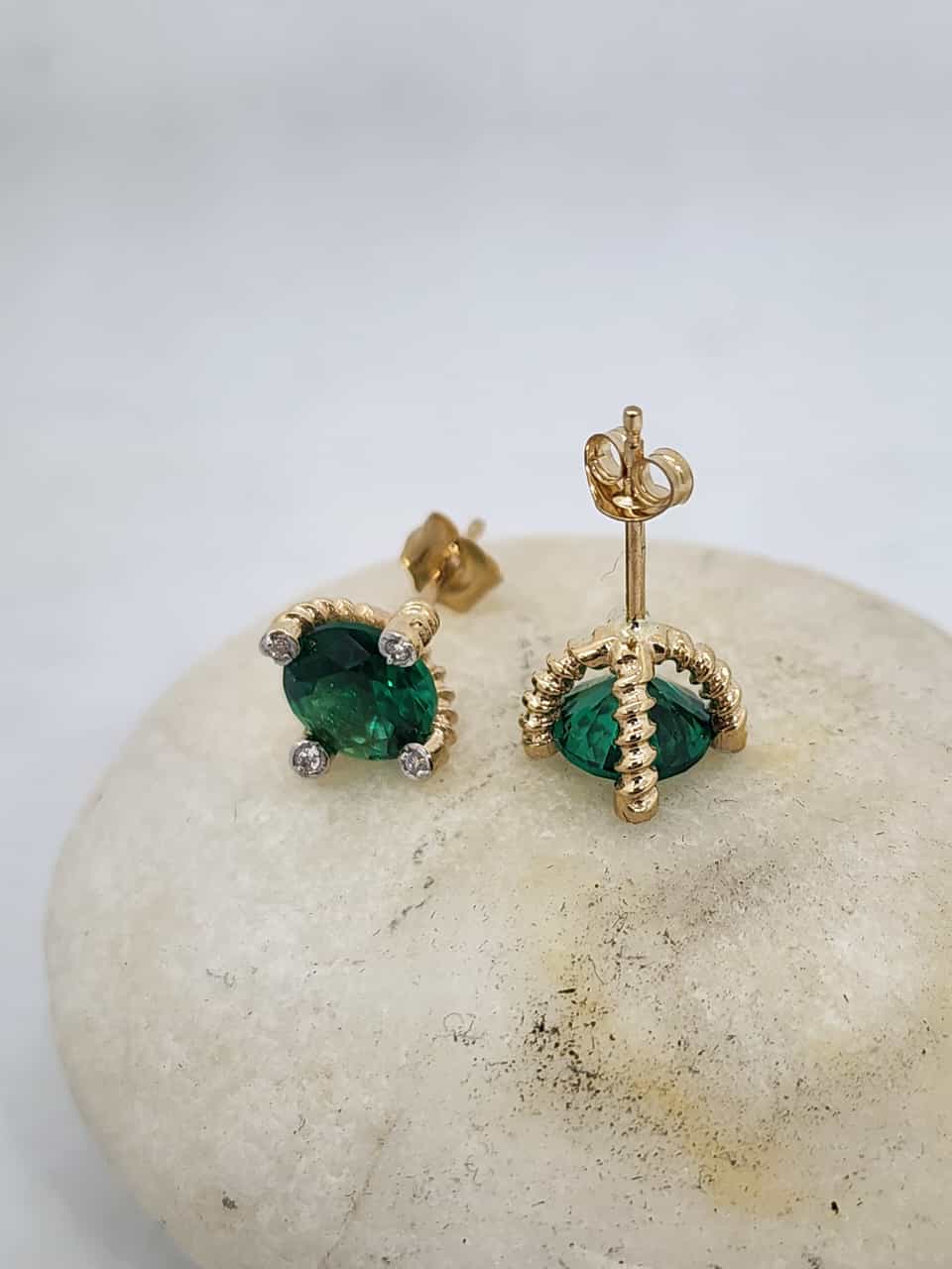 14k Gold Earrings with 2 EMERALD and 8 DIAMONDS VS1, "STT: Prong"
