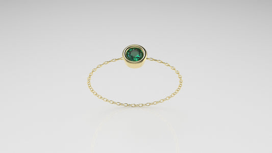 Birthstone Bezel Chain Ring with Emerald