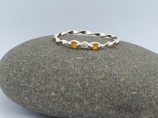 14K TWISTED RING WITH MILIGREEN FINISH