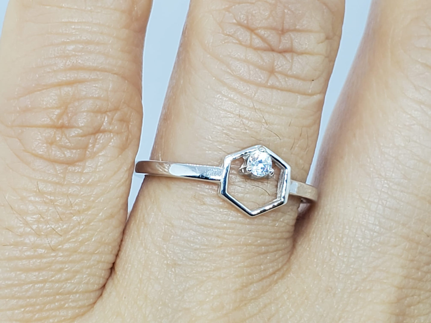 14k White Gold unique ring, with 1 Diamond of 0.10CT, comfortable and elegant